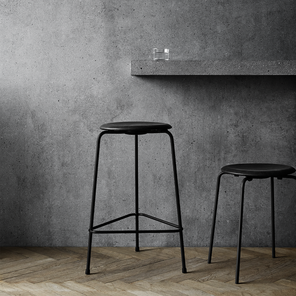 High Dot™ Counter Stool with 3 Legs