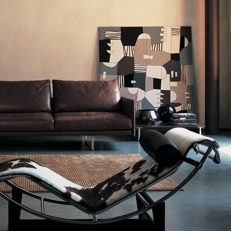 Le Corbusier LC4 Chaise Lounge produced by Cassina, hive